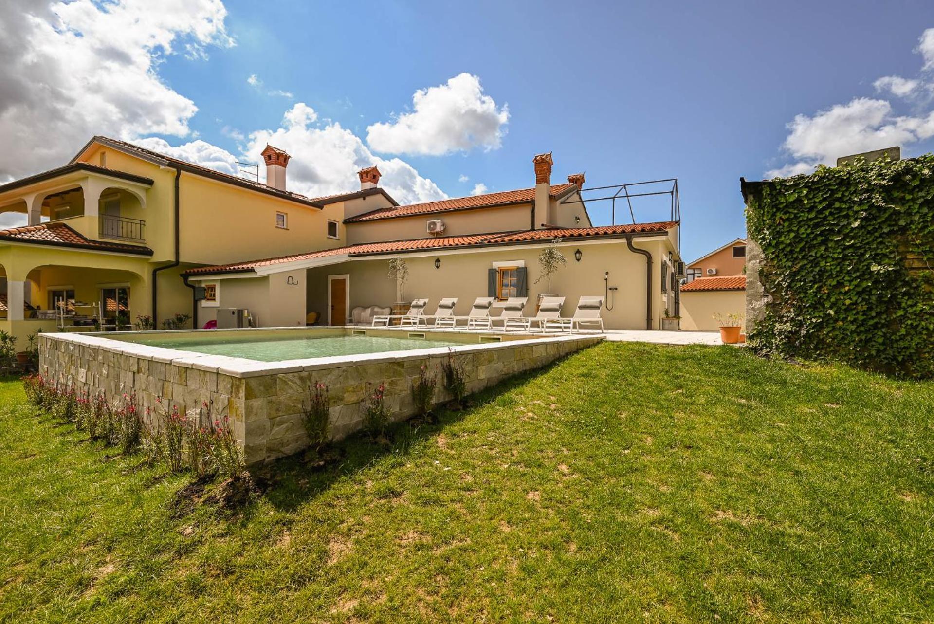 Medanni - Boutique House In Nature With Pool Izola Bagian luar foto