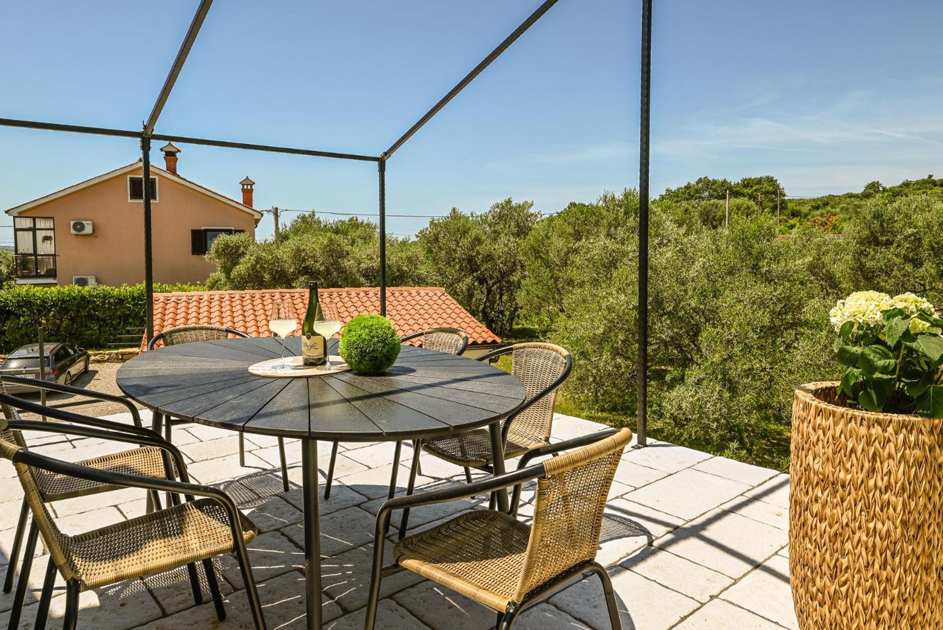 Medanni - Boutique House In Nature With Pool Izola Bagian luar foto
