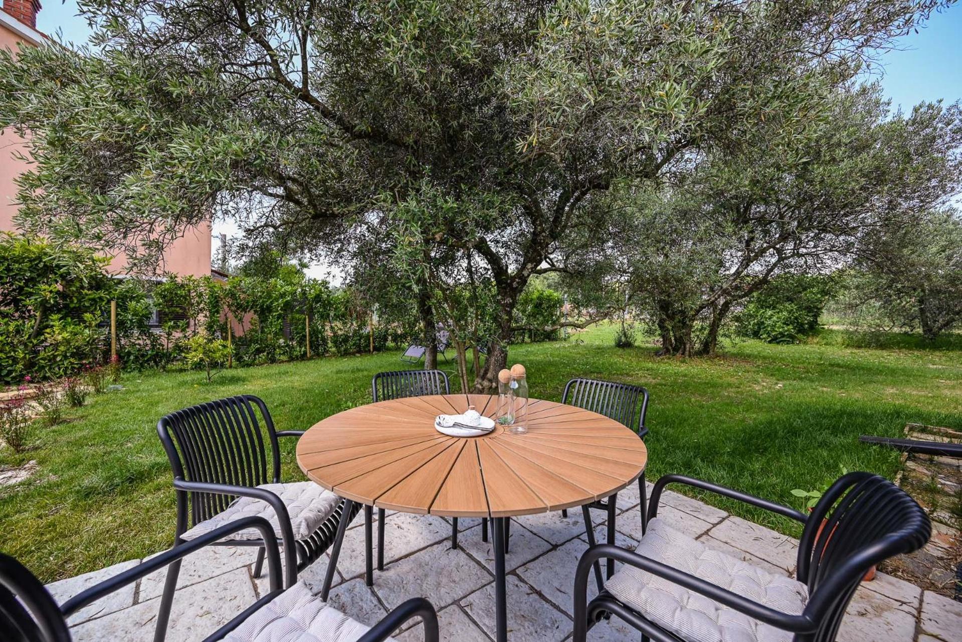 Medanni - Boutique House In Nature With Pool Izola Bagian luar foto
