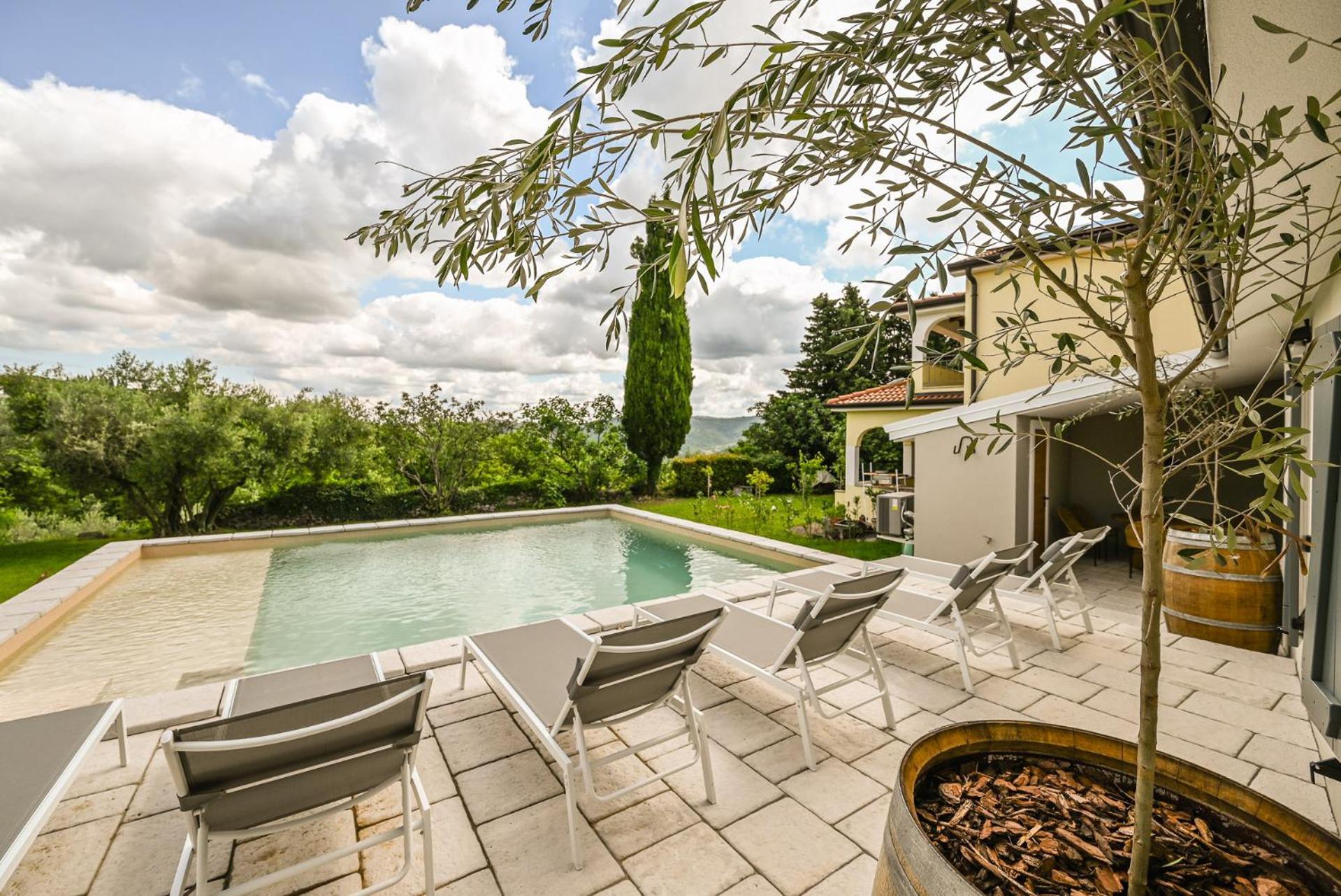 Medanni - Boutique House In Nature With Pool Izola Bagian luar foto